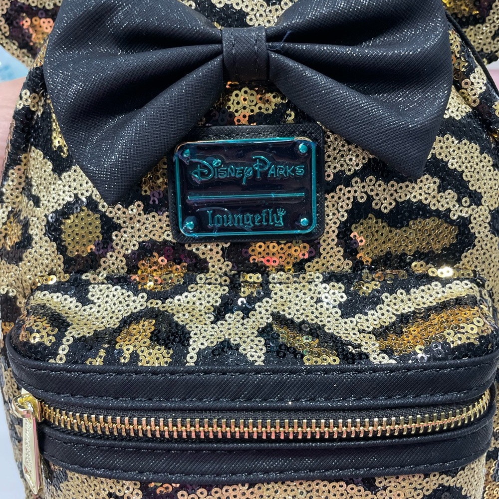Disney Loungefly Animal Kingdom Leopard Sequined Mini Backpack New W/out Tag - Picture 6 of 9